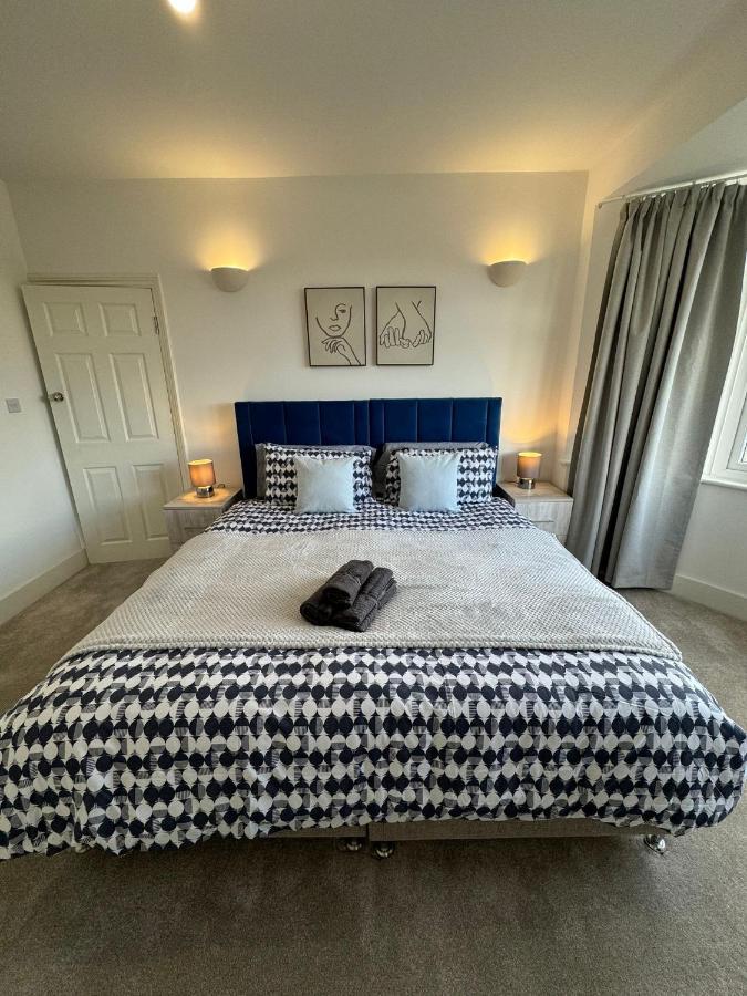 Smart Guest Rooms Fast Access To Central London Via Piccadilly Line New Southgate Exterior foto